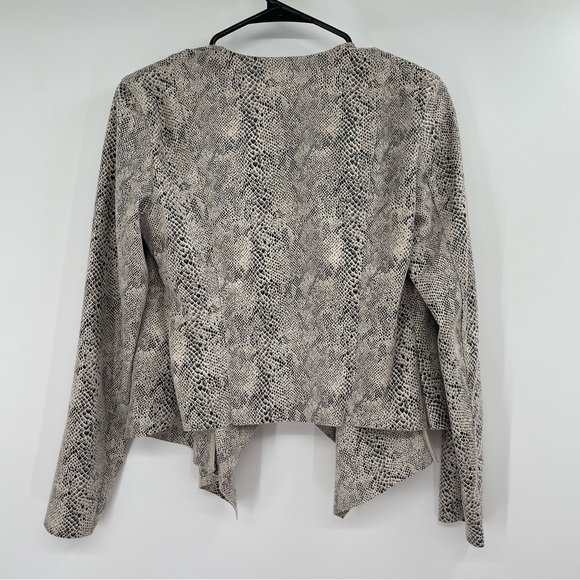 Blank NYC Snake Print Faux Suede Drape Front Jacket Cardigan - Picture 3 of 9